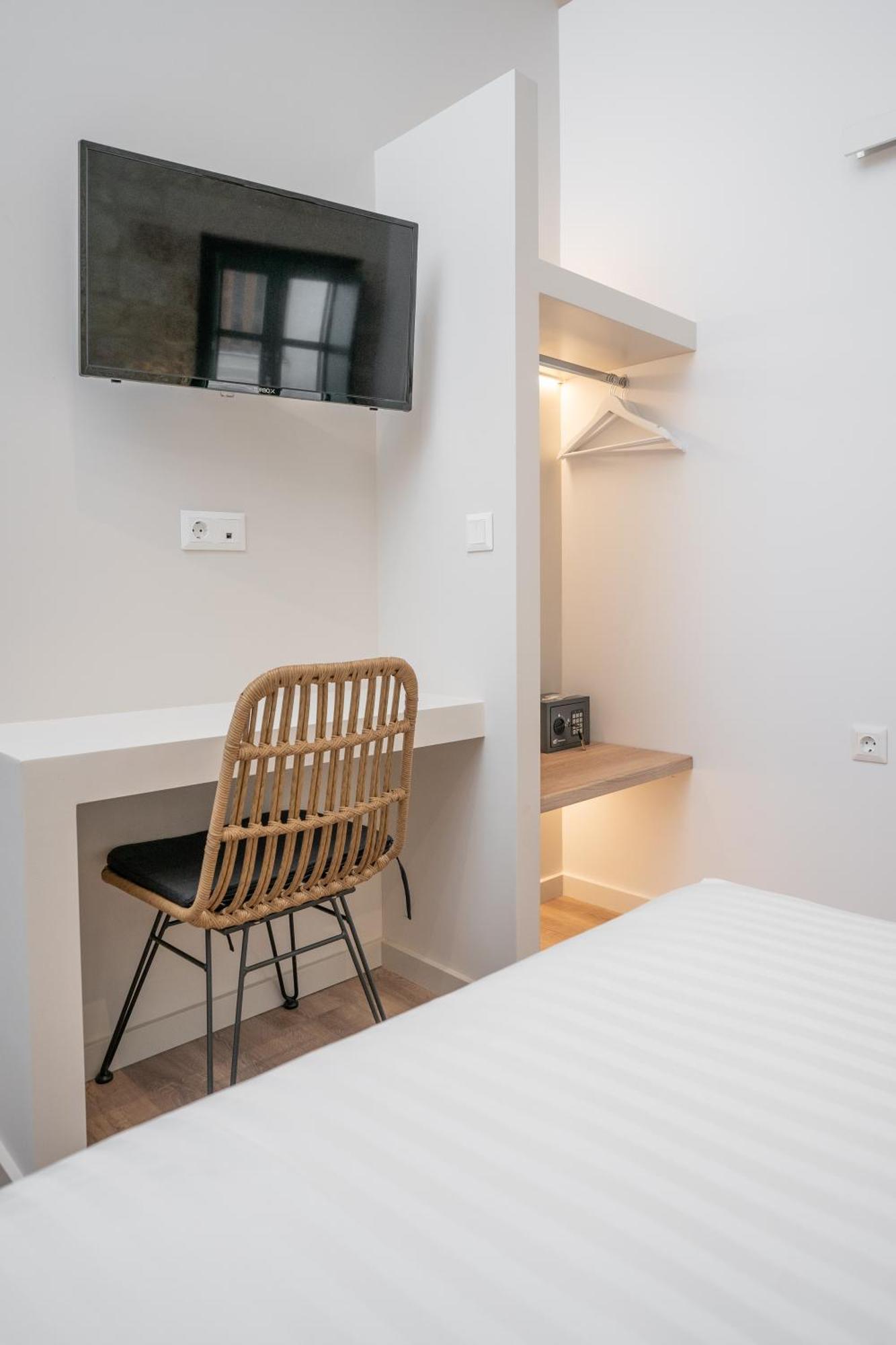 Olvio Suites Kardamýli Eksteriør bilde