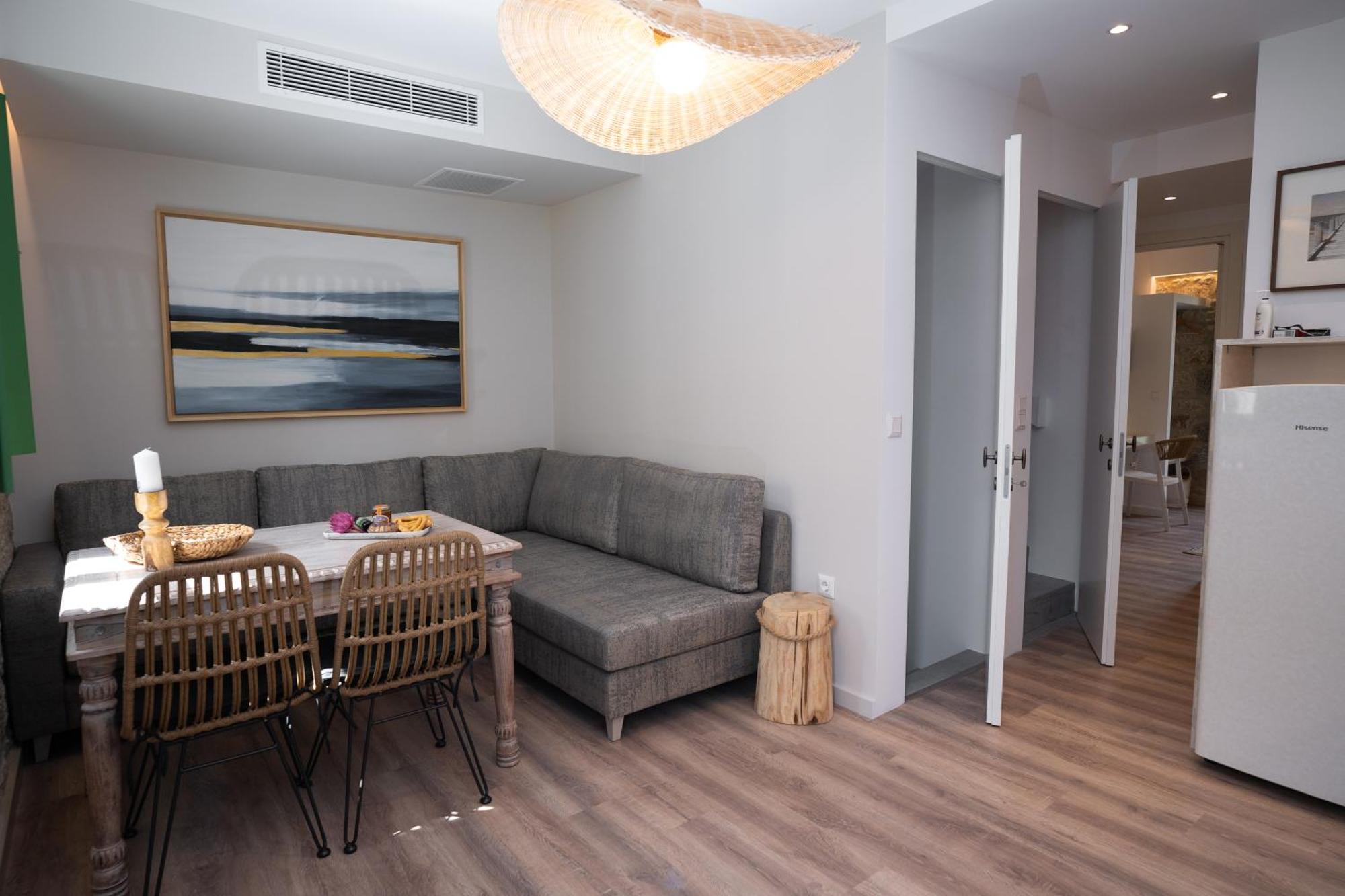 Olvio Suites Kardamýli Eksteriør bilde