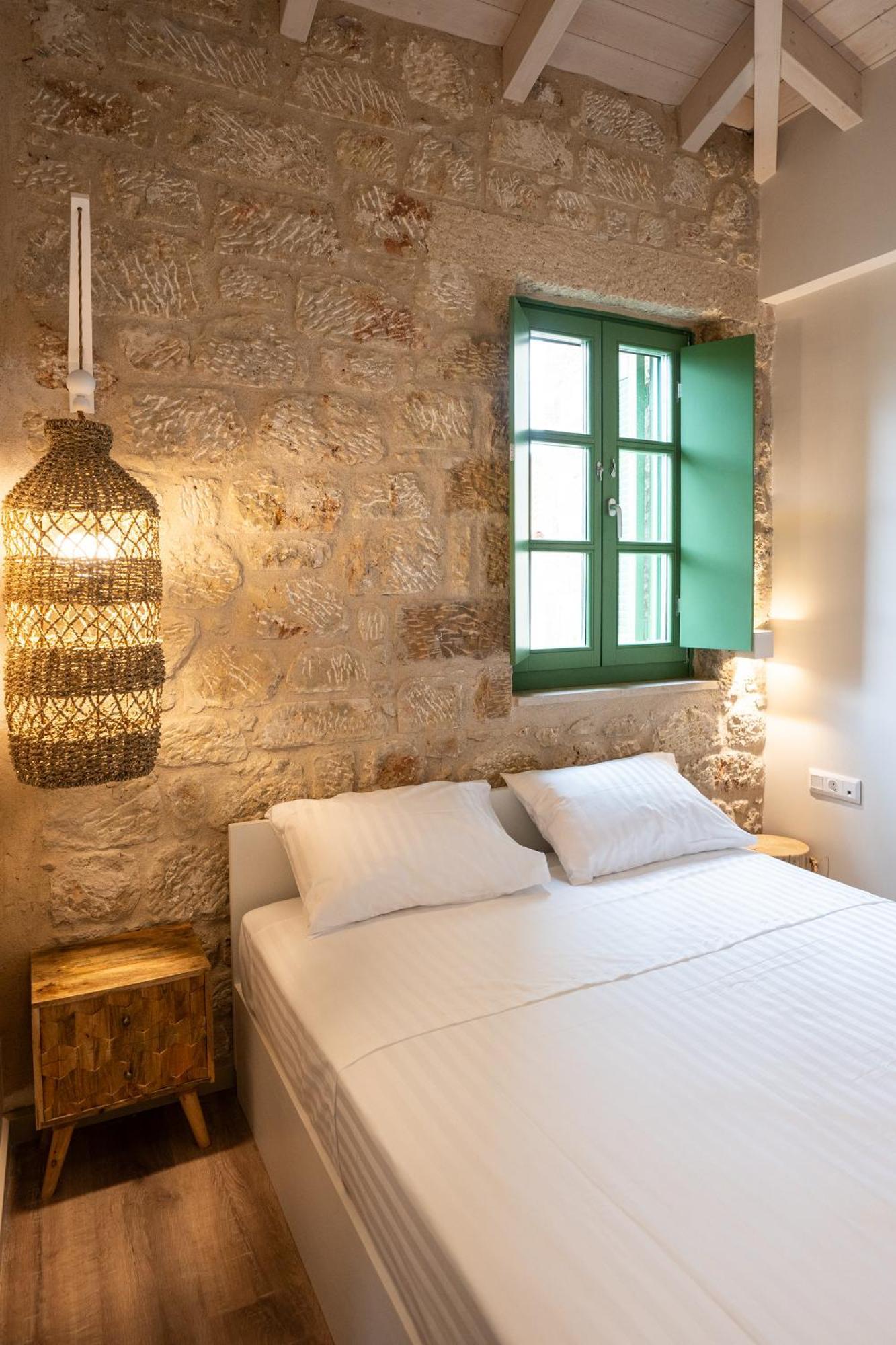 Olvio Suites Kardamýli Eksteriør bilde
